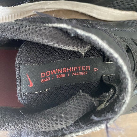 Nike Big Kids Downshifter 11 Psv Black/White/Red Running Shoes CZ3959-005 Size 1 - Picture 8 of 9